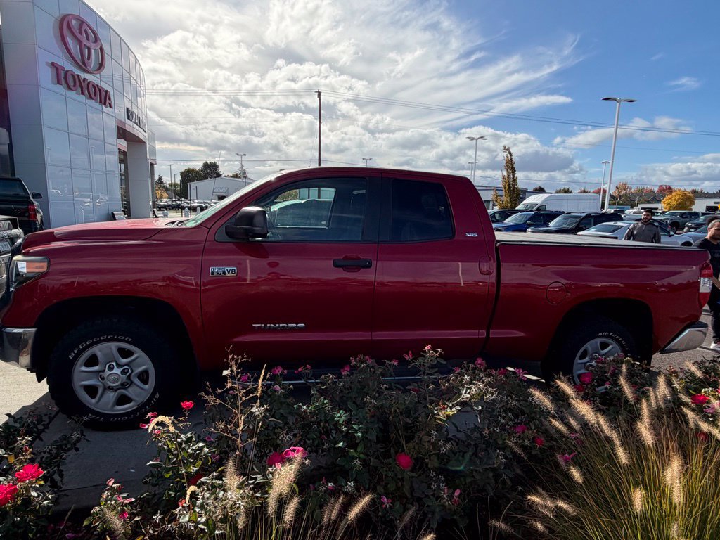 Used 2019 Toyota Tundra SR5 AWD/4WD image 3