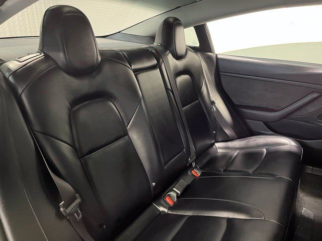 Used 2018 Tesla Model 3 Long Range RWD image 14