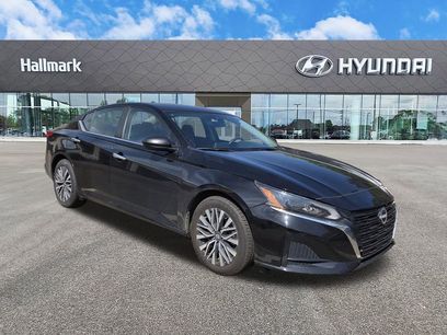 Used 2025 Nissan Altima 2.5 SV