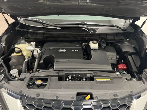 Used 2021 Nissan Murano Platinum w/ Cargo Package image 24