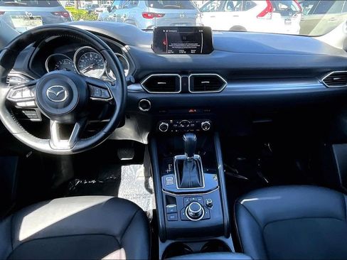 Used 2017 MAZDA CX-5 Touring w/ Preferred Equipment Package FWD image 11