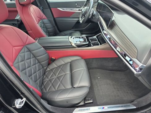 Used 2023 BMW 740i RWD image 27