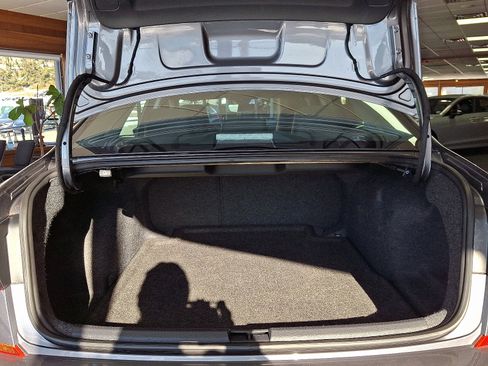 Used 2022 Volkswagen Passat 2.0T image 27