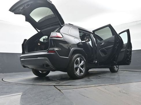 Used 2019 Jeep Cherokee Limited image 51