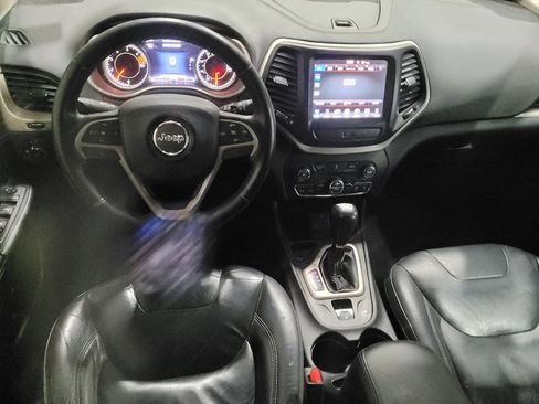 Used 2016 Jeep Cherokee Limited image 22