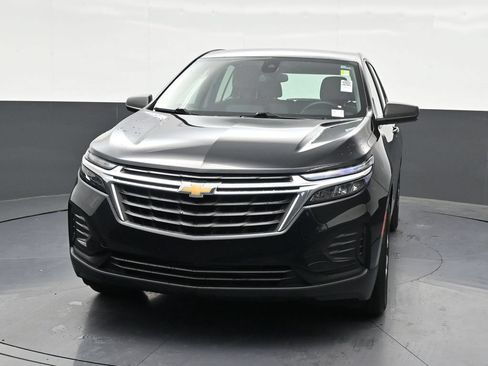 Used 2024 Chevrolet Equinox LS w/ Driver Confidence II Package FWD image 9