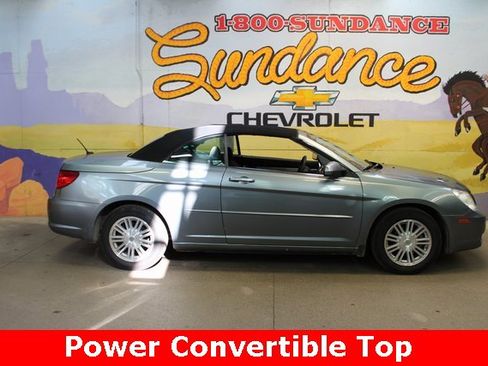 Used 2009 Chrysler Sebring Touring image 1