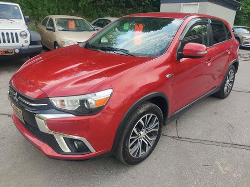 Used 2018 Mitsubishi Outlander Sport SE AWD/4WD image 2