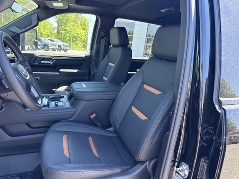 New 2026 GMC Sierra 2500 AT4 w/ AT4 Premium Plus Package AWD/4WD image 11