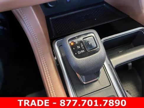 Used 2022 Nissan Pathfinder Platinum w/ Cargo Package image 26