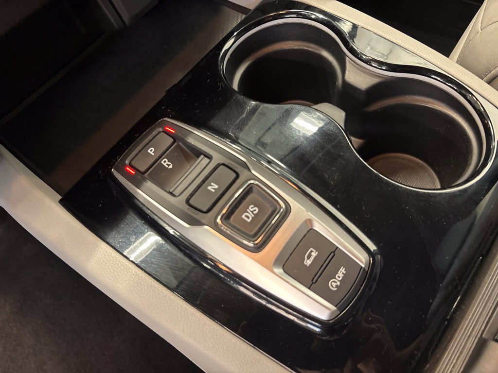 Used 2020 Honda Pilot Touring image 23