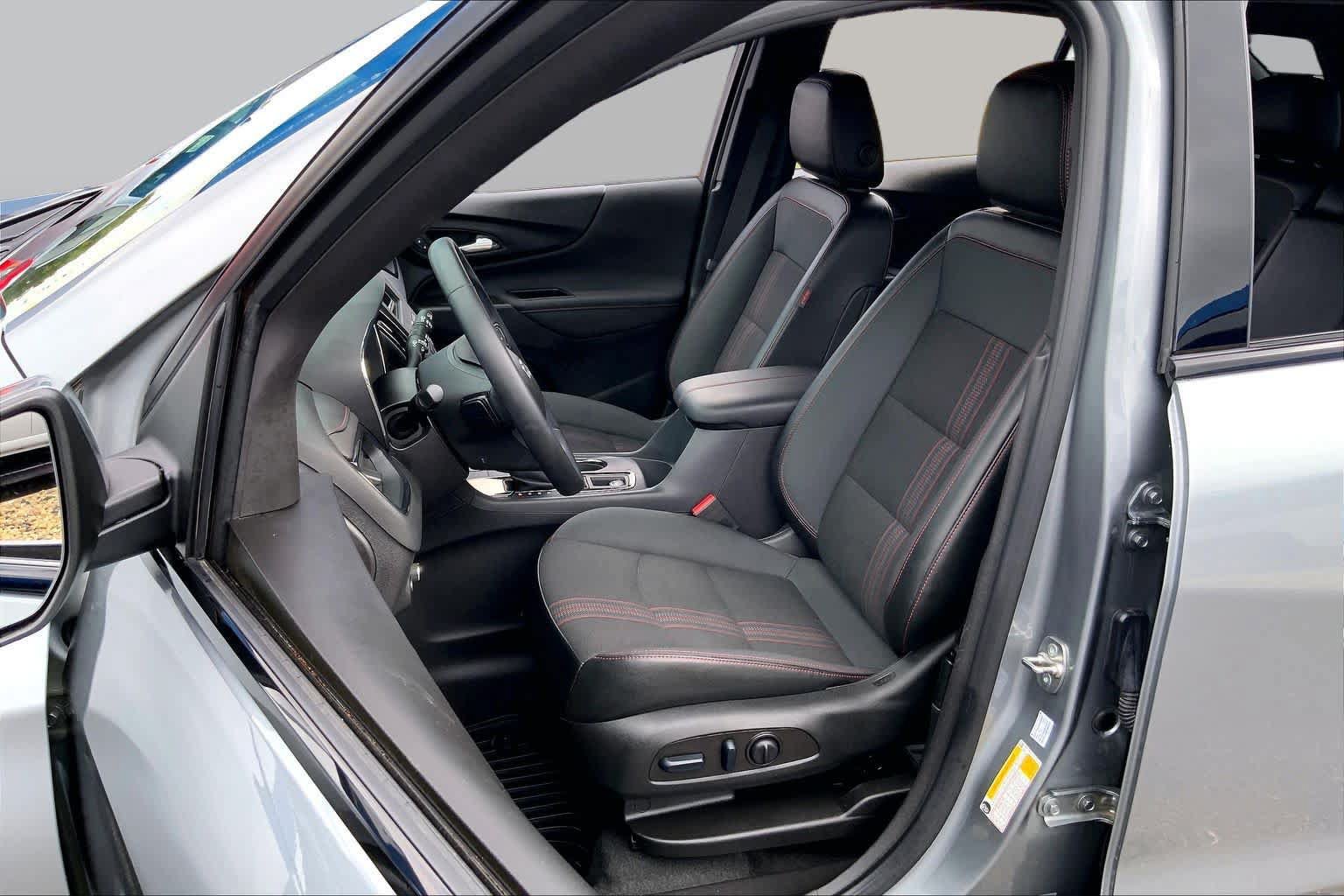 Used 2024 Chevrolet Equinox RS FWD image 8