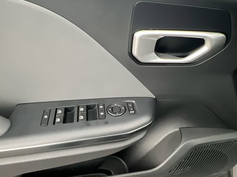 New 2026 Kia K4 FWD image 16