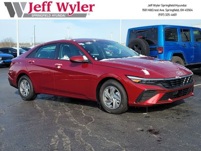 New 2025 Hyundai Elantra SE