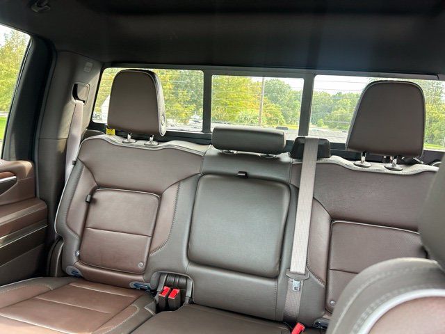 Used 2025 GMC Sierra 2500 Denali w/ Denali Reserve Package AWD/4WD image 15