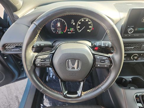 Certified 2025 Honda HR-V Sport image 18