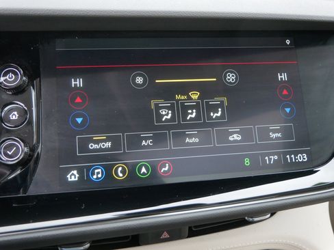 Used 2022 Buick Envision Avenir w/ Technology Package II image 36