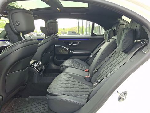 Used 2023 Mercedes-Benz S 580 4MATIC Sedan image 10