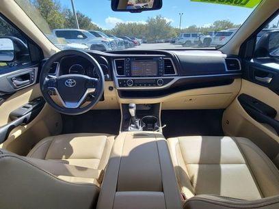 Used 2016 Toyota Highlander Limited