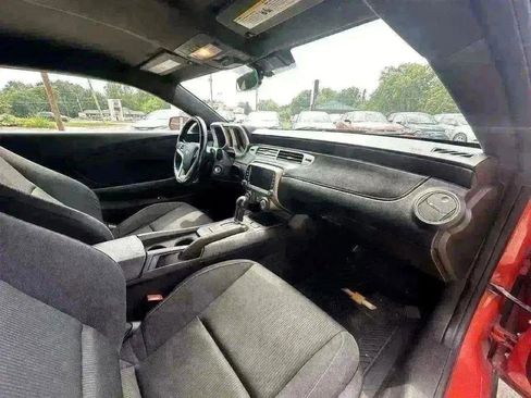 Used 2013 Chevrolet Camaro LT image 17