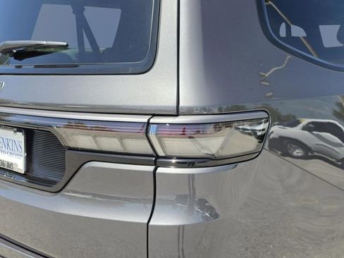 New 2026 Jeep Grand Wagoneer L Limited AWD/4WD image 40
