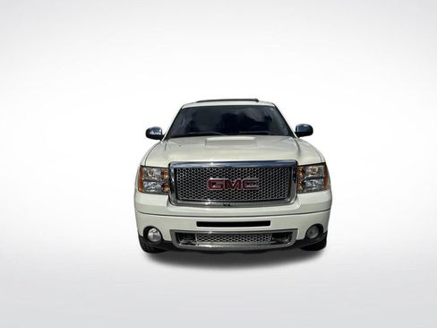 Used 2011 GMC Sierra 1500 Denali w/ LPO, Protection Package AWD/4WD image 3