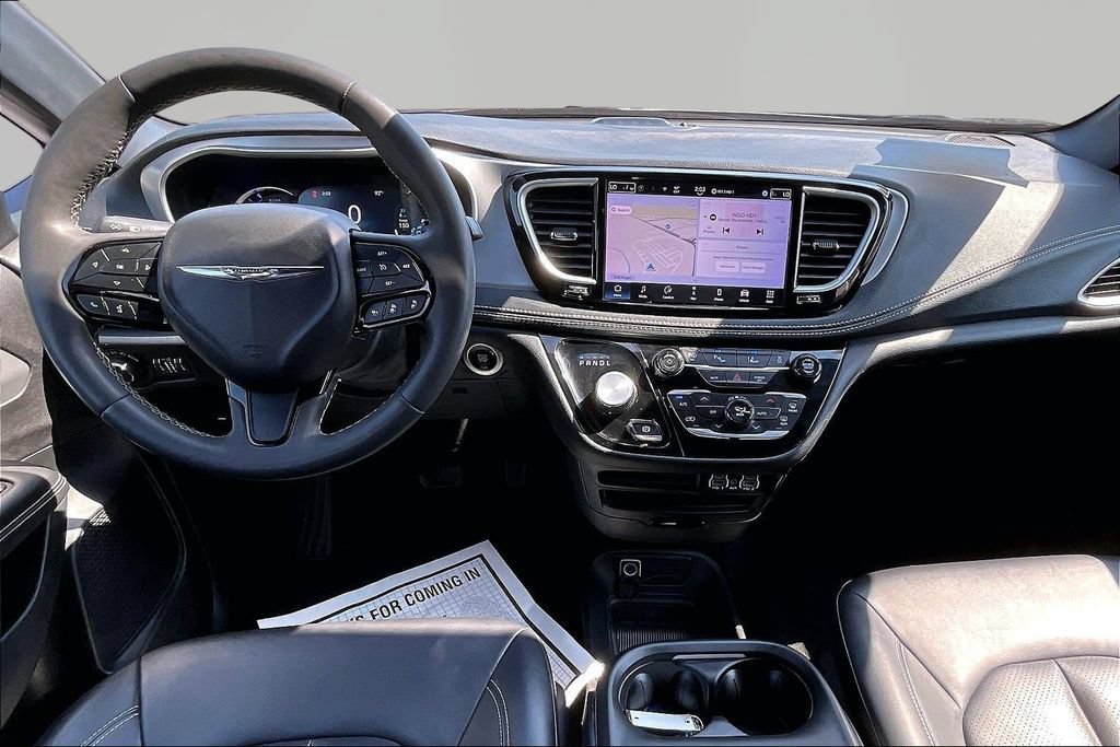 Used 2024 Chrysler Pacifica Limited FWD image 7