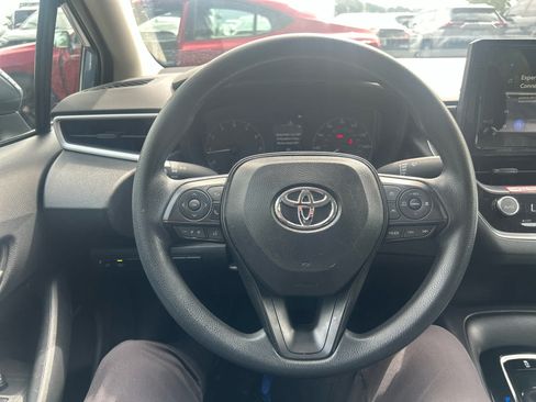 Used 2025 Toyota Corolla LE w/ Convenience Package FWD image 9