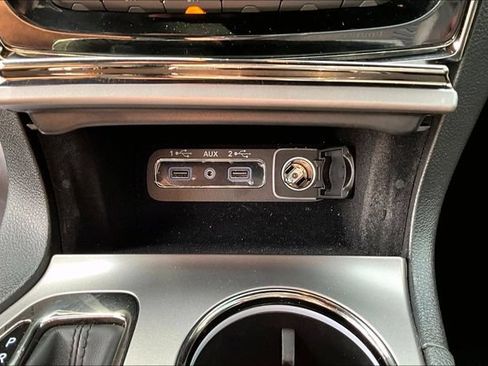 Used 2021 Jeep Grand Cherokee High Altitude AWD/4WD image 33