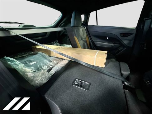 Certified 2025 Subaru Crosstrek 2.5i Sport w/ Crosstrek Mirror Package image 28