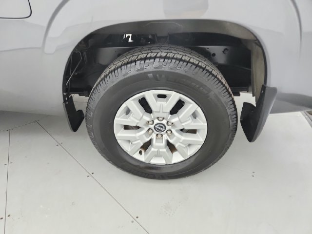 Used 2022 Nissan Frontier SV w/ Technology Package RWD image 38