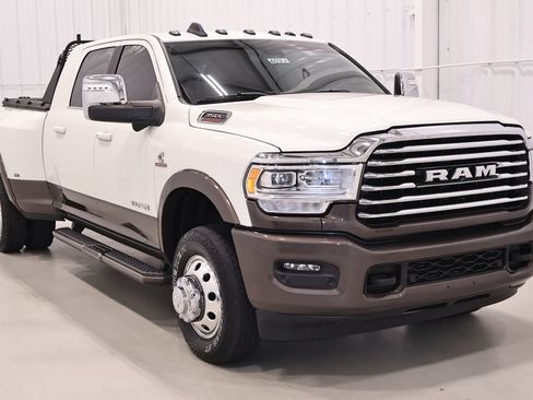 Used 2023 RAM 3500 Limited AWD/4WD image 3