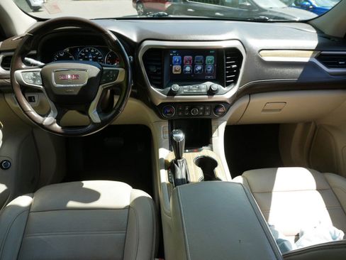 Used 2019 GMC Acadia Denali w/ Technology Package AWD/4WD image 13