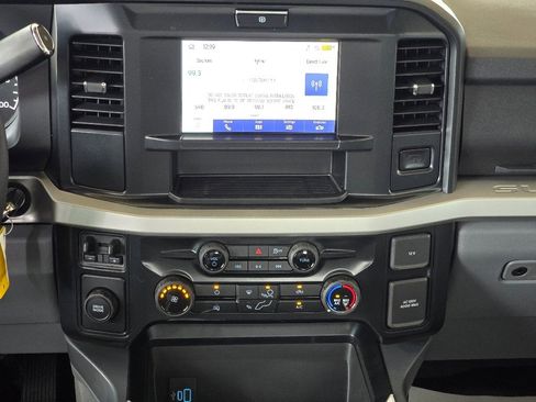 New 2025 Ford F450 XLT image 12