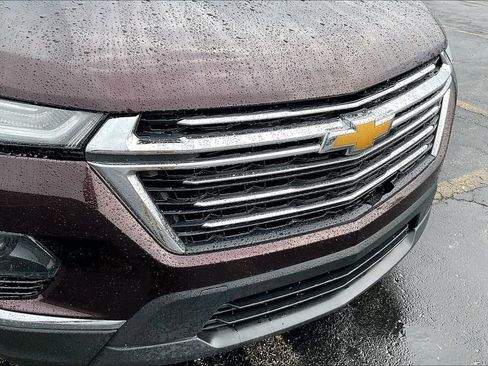 Used 2023 Chevrolet Traverse LT image 33