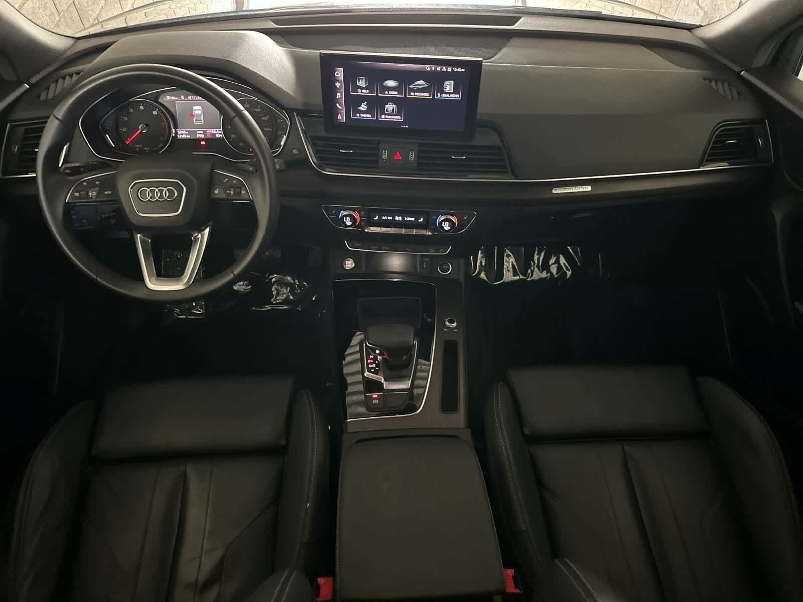 Used 2023 Audi Q5 2.0T Premium w/ Convenience Package AWD/4WD image 3