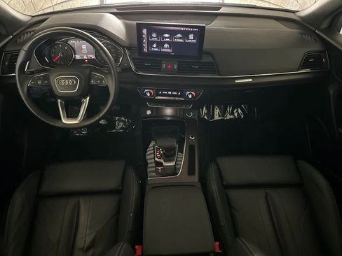 Used 2023 Audi Q5 2.0T Premium w/ Convenience Package AWD/4WD image 3