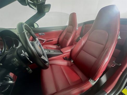 Certified 2018 Porsche 911 Carrera 4 GTS image 5