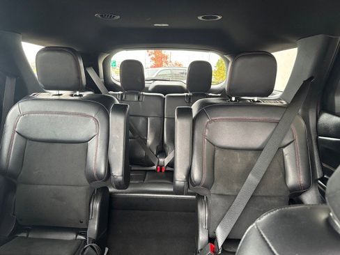 Used 2023 Ford Explorer ST-Line w/ Class IV Trailer Tow Package image 6