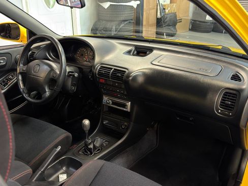 Used 2000 Acura Integra Type R FWD image 16