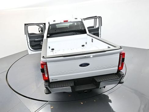 New 2026 Ford F250 Lariat image 39