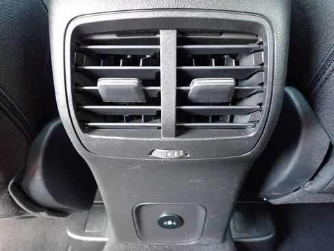 Certified 2024 Ford Escape Active AWD/4WD image 19