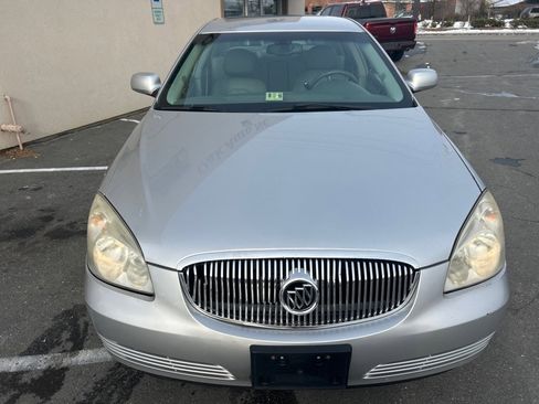 Used 2009 Buick Lucerne CXL image 2