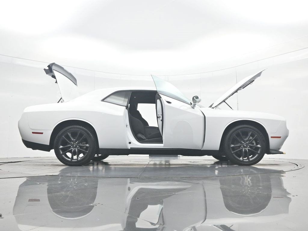 Used 2023 Dodge Challenger GT w/ Blacktop Package AWD/4WD image 43