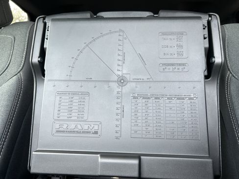 New 2026 RAM 1500 Express image 23