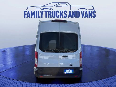 Used 2018 Ford Transit 250 250 image 4