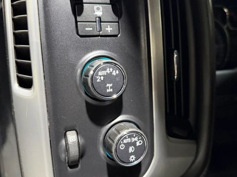 Used 2018 GMC Sierra 1500 SLT AWD/4WD image 10