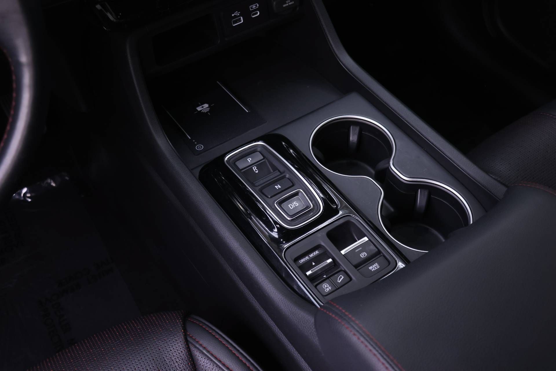 Certified 2025 Honda Pilot Black Edition image 13
