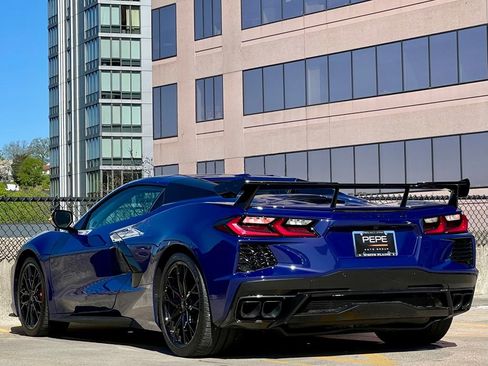 Used 2025 Chevrolet Corvette Stingray Premium Conv w/ Z51 Performance Package RWD image 5