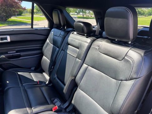 Used 2022 Ford Explorer ST w/ Equipment Group 401A AWD/4WD image 24